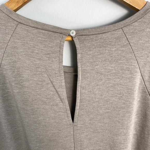 Old Navy Women's Beige 3/4 Dolman Sleeve Lightweight Romper Stretchy‎ Size Small - Picture 5 of 14